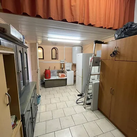 Villa Pavillon T3 Avec Mezzanine, Garage, Clim, Terrasse, Piscine, 400m - Cyprien - Fr-1-106-103 *