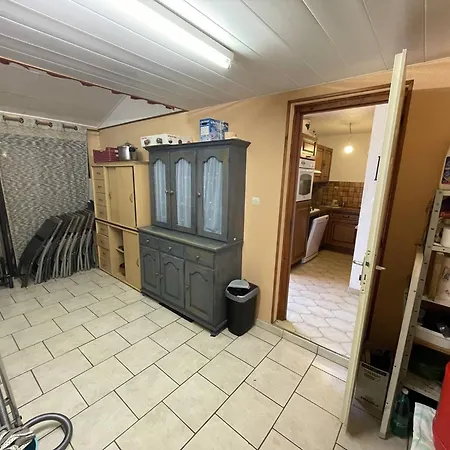 Pavillon T3 Avec Mezzanine, Garage, Clim, Terrasse, Piscine, 400m - Cyprien - Fr-1-106-103